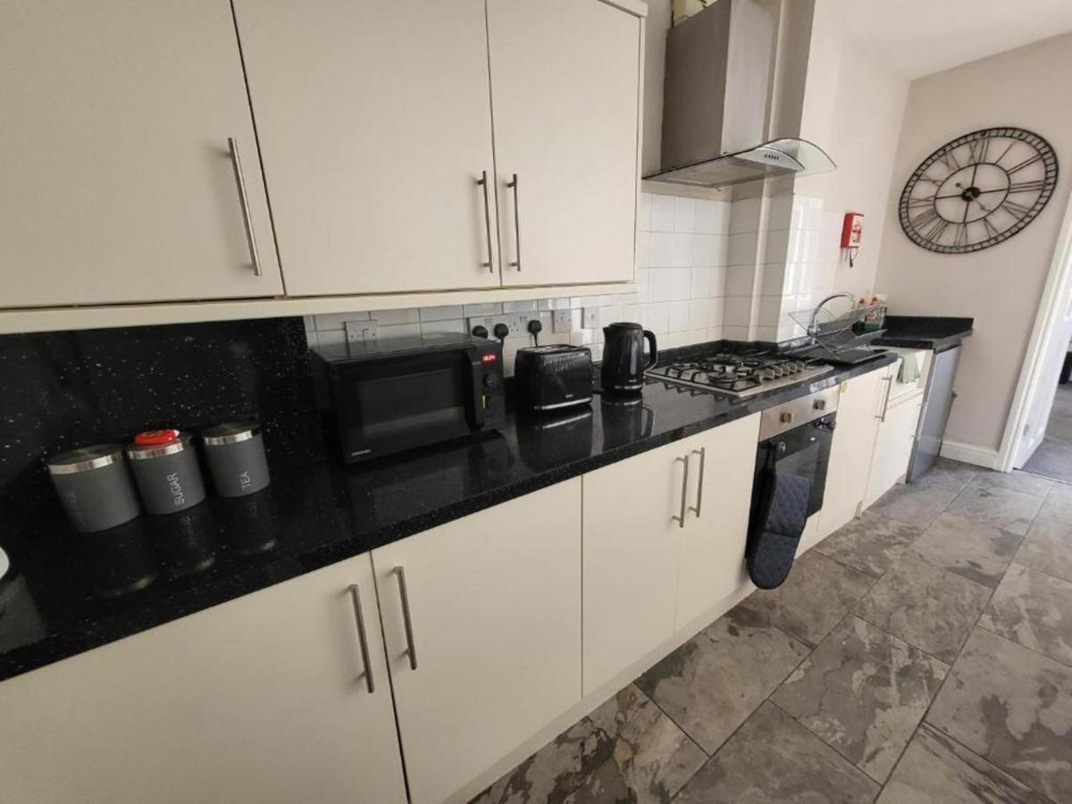 Birmingham Blissful Apartment With 2 Bedrooms Exterior photo